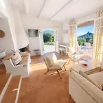 Avec Vue Sur Le Golfe De St Tropez 格里莫