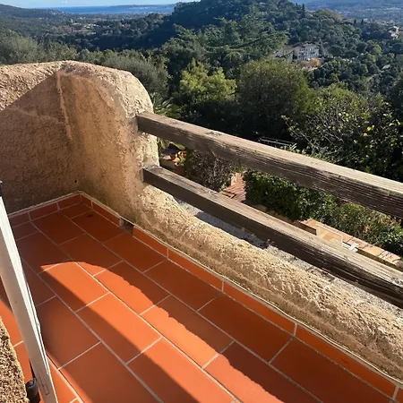 Avec Vue Sur Le Golfe De St Tropez 别墅 *