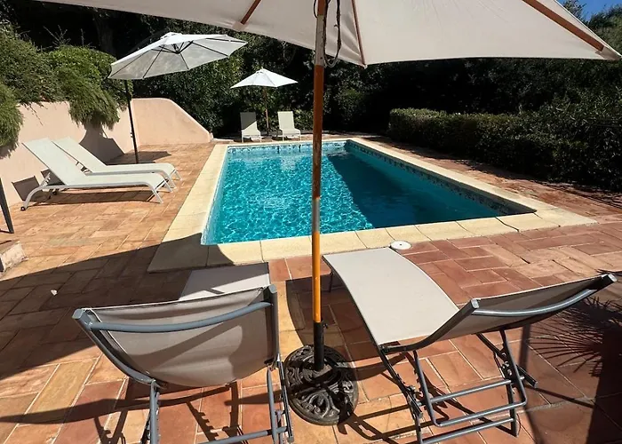 Avec Vue Sur Le Golfe De St Tropez Villa Grimaud