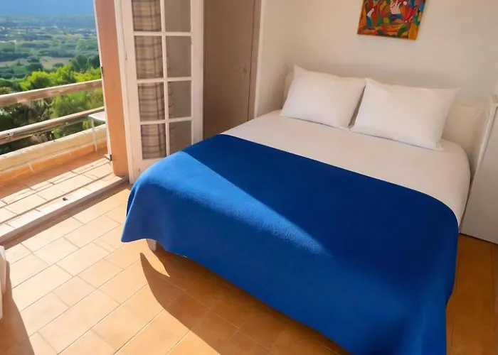 Villa Avec Vue Sur Le Golfe De St Tropez