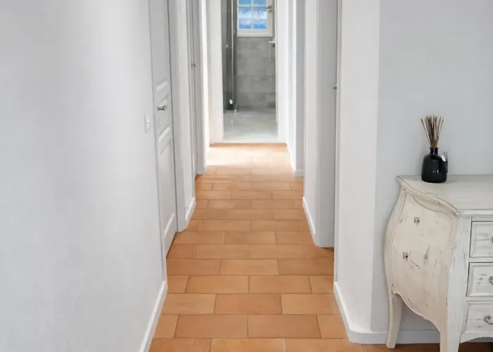 Avec Vue Sur Le Golfe De St Tropez Villa