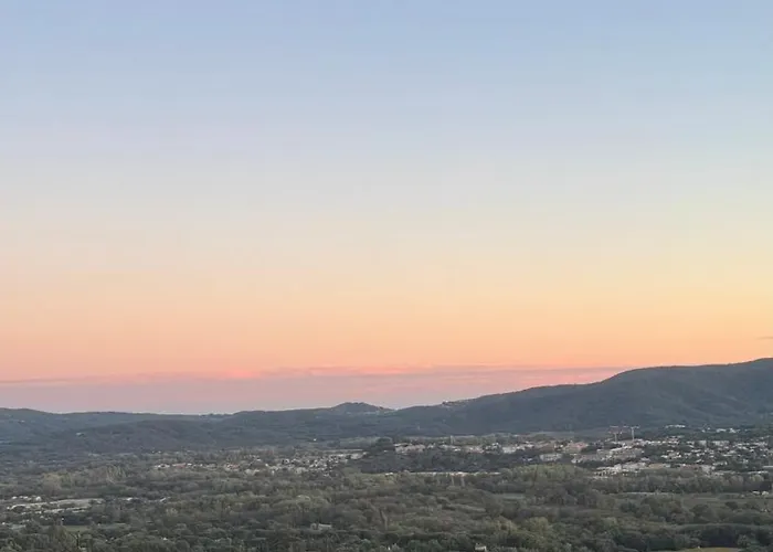 Avec Vue Sur Le Golfe De St Tropez