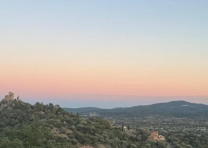 Villa Avec Vue Sur Le Golfe De St Tropez *