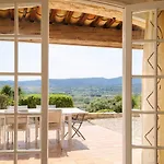 Avec Vue Sur Le Golfe De St Tropez Villa *
