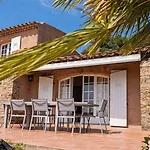 Villa Avec Vue Sur Le Golfe De St Tropez