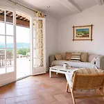 Avec Vue Sur Le Golfe De St Tropez Villa Grimaud