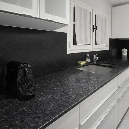 Avec Vue Sur Le Golfe De St Tropez * Grimaud