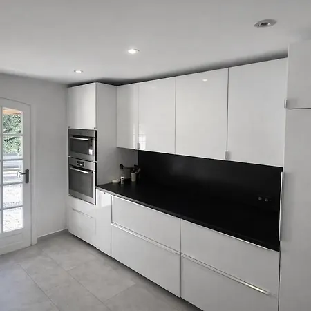 Avec Vue Sur Le Golfe De St Tropez Villa *