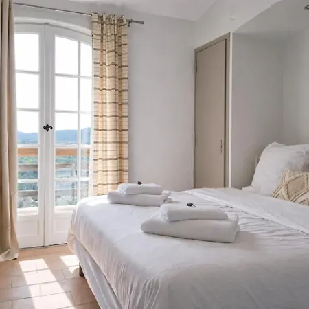 Villa Avec Vue Sur Le Golfe De St Tropez