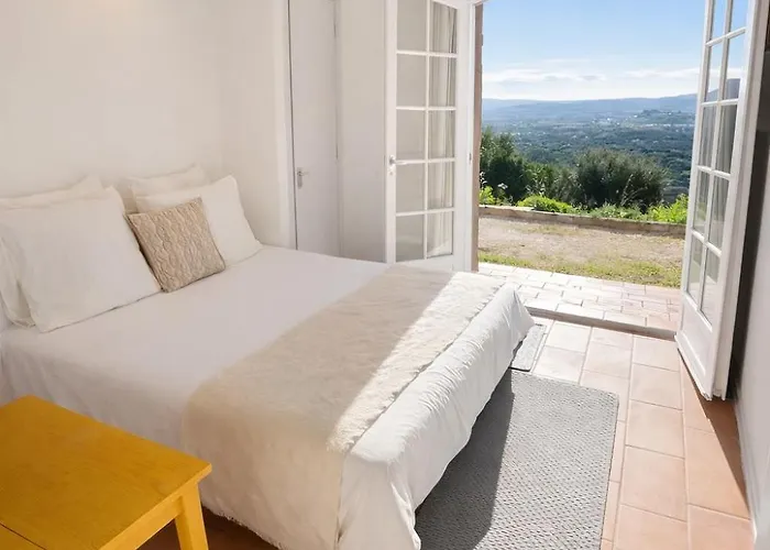 Avec Vue Sur Le Golfe De St Tropez